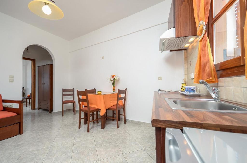 Margaritis Apartments Agia Anna  الغرفة الصورة